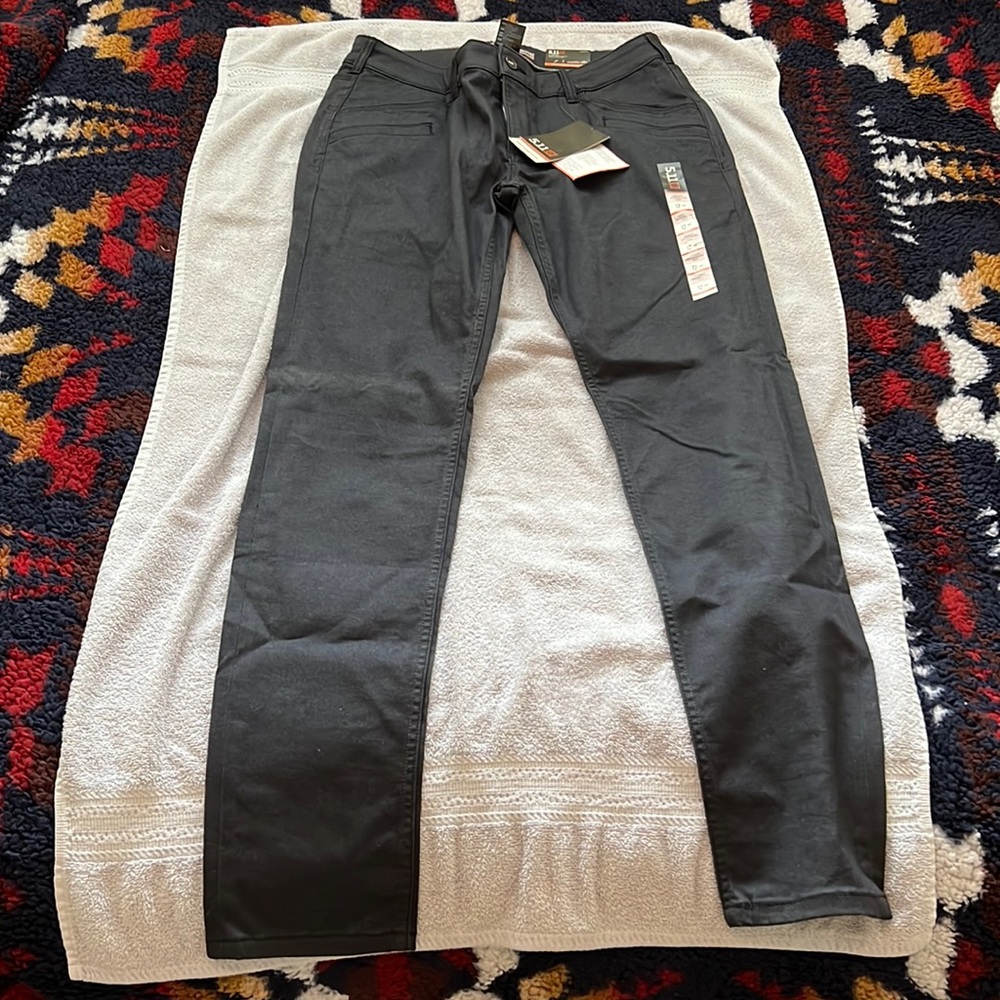 5.11 Defender Flex Pant